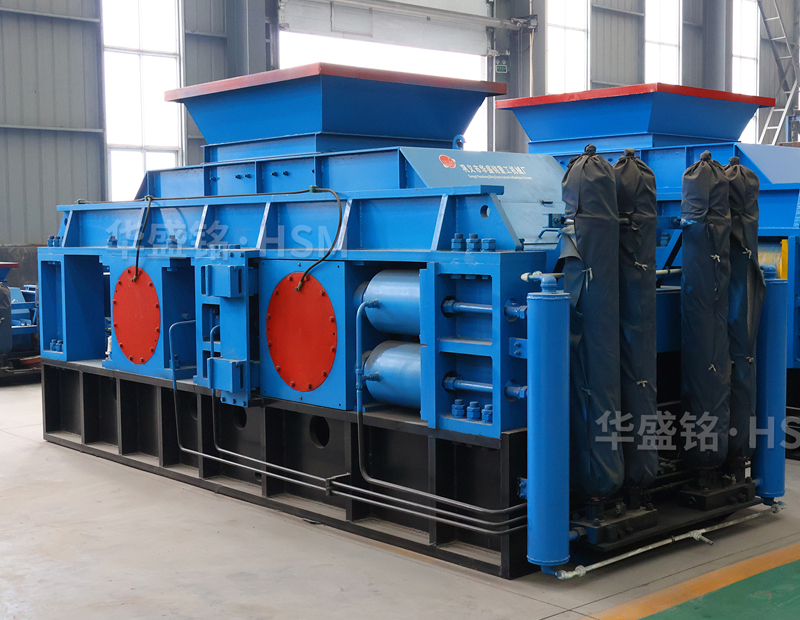 沙場用大型全液壓對輥制砂機(jī)多少錢一臺？