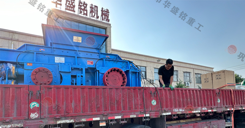 華盛銘廠家的對(duì)輥制砂機(jī)怎么樣？市場(chǎng)價(jià)一臺(tái)多少錢(qián)？