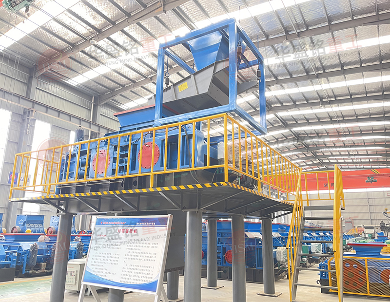 時(shí)產(chǎn)300噸雙輥制砂機(jī)怎么樣？石灰石制砂用什么設(shè)備？